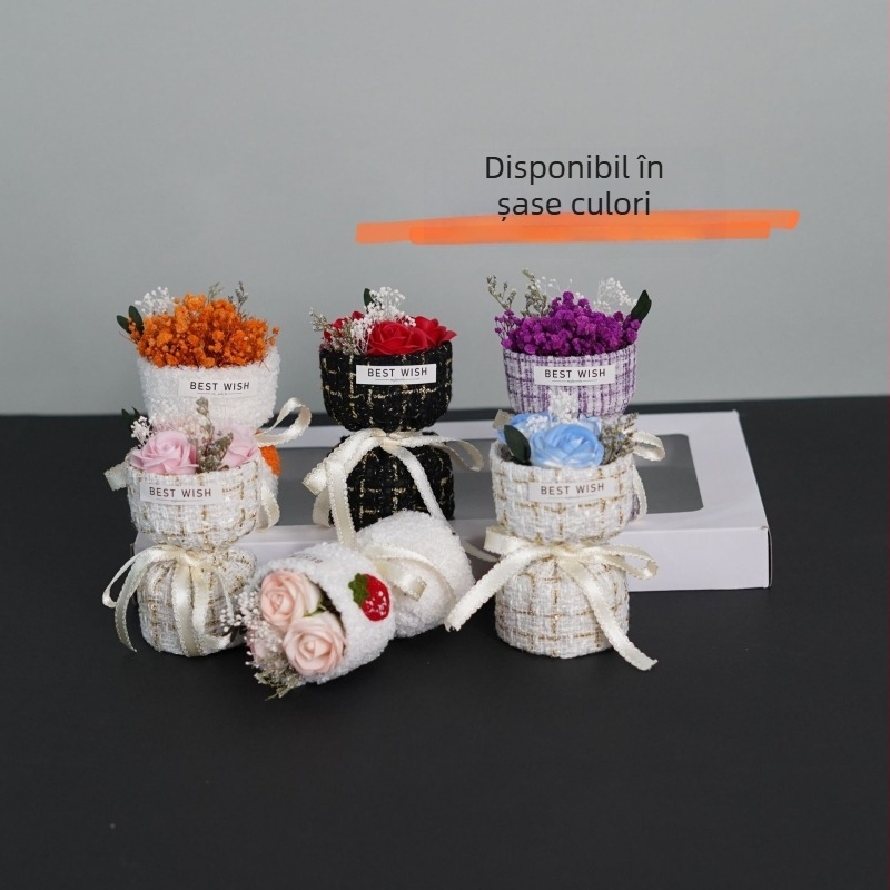 Mini buchet de trandafiri într-o cutie cadou cu flori de săpun — stil coreean, varietate de trandafiri, gata pentru cadou, cadou pentru festival
