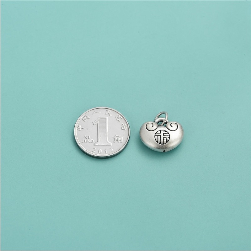 Pandantiv din Argint Pur S999, 3D Lacăt Norocos