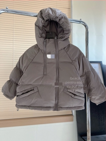 Jachetă de iarnă pentru copii, umplutură 90% puf de rață, stil coreean, exterior poliester, căptușeală poliester, mâneci lungi, fără guler, primăvara 2025