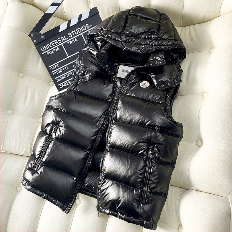 Vesta din puf unisex, model scurt, cu glugă și fermoar, umplutură din puf de rață (Grosime: groasă; Țesătură principală: fibră de poliester; Umplutură: puf de rață; Siluetă: drept)