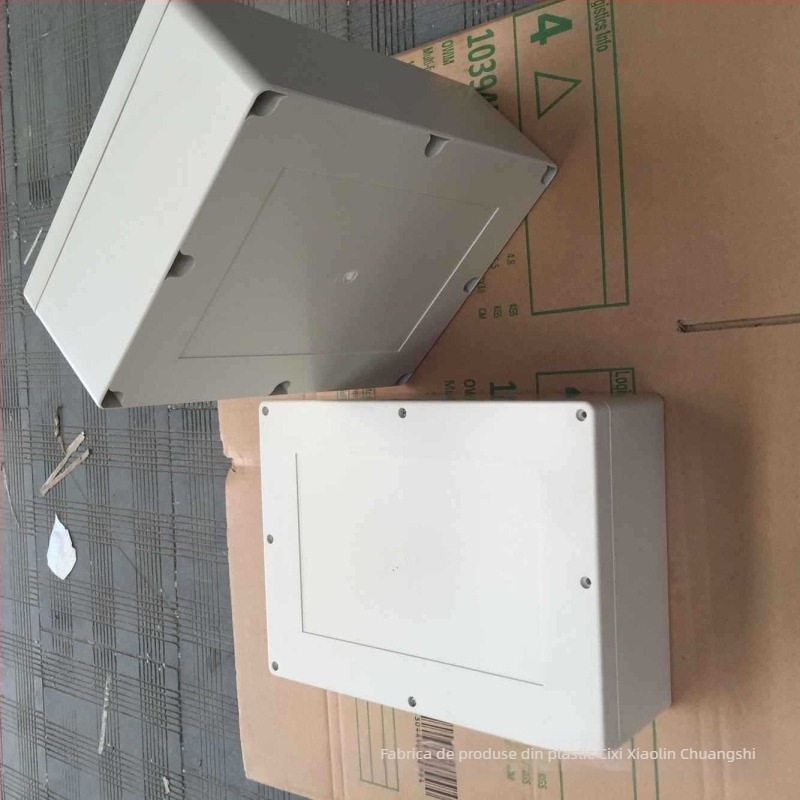 Cutie din plastic impermeabilă pentru alimentare și conectare în sistemul de supraveghere