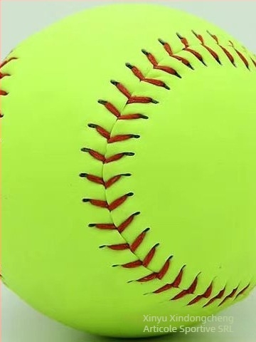 Minge de antrenament softball pentru elevi – PVC, nucleu solid, personalizare cu logo, potrivită pentru antrenamentele de educație fizică din școală.