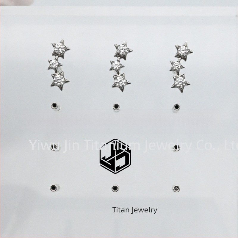 Cercei - stea, unisex; aliaj titan implant-grade (ASTM F-136); zirconiu alb; prelucrare cu diamant