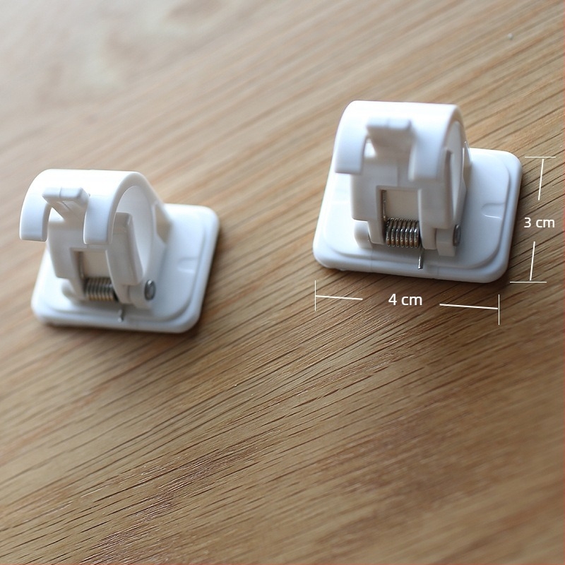 Cârlig de perdeu cu adeziv – plastic