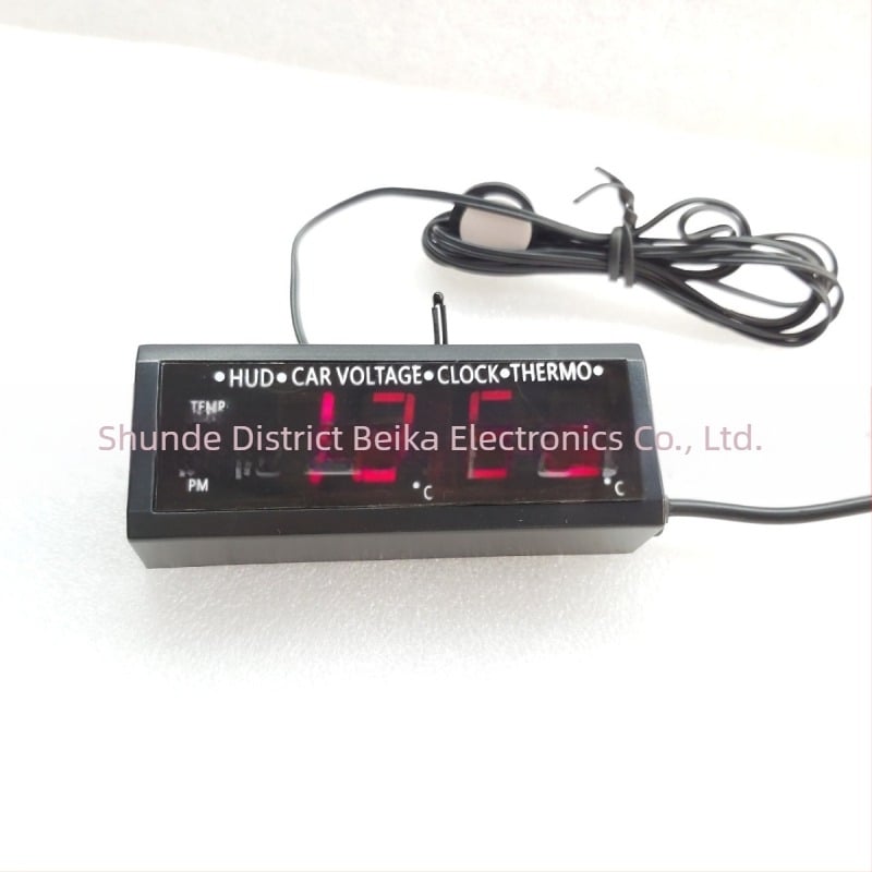 EC10 afișaj HUD cu voltmetru LED, temperatură interioară și exterioară, ceas