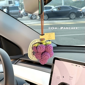 Pandant pentru oglinda retrovizoare a mașinii — struguri croșetați manual din lână, stil simplu, decor interior