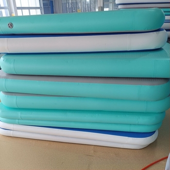 Covor gonflabil pentru yoga și fitness – PVC, pentru 1 persoană, 7 kg, umflare manuală, include pompă pentru picior și trusă de reparații