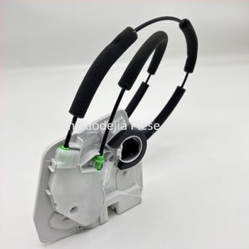 Motor pentru închidere centrală a ușii Mazda 3 (ușă față dreaptă) — construcție metal-plastic, 0,5 kg, Sodja