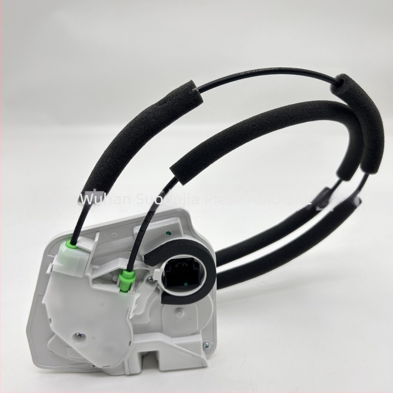 Motor pentru închidere centrală a ușii Mazda 3 (ușă față dreaptă) — construcție metal-plastic, 0,5 kg, Sodja