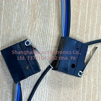 Intrerupător micro, impermeabil, cu cabluri, acționare dreaptă, contacte din aur, durată de 50.000 de cicluri