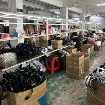 P47 Cască de gaming pliabilă, wireless, cu Bluetooth 5.0, sunet stereo, control vocal