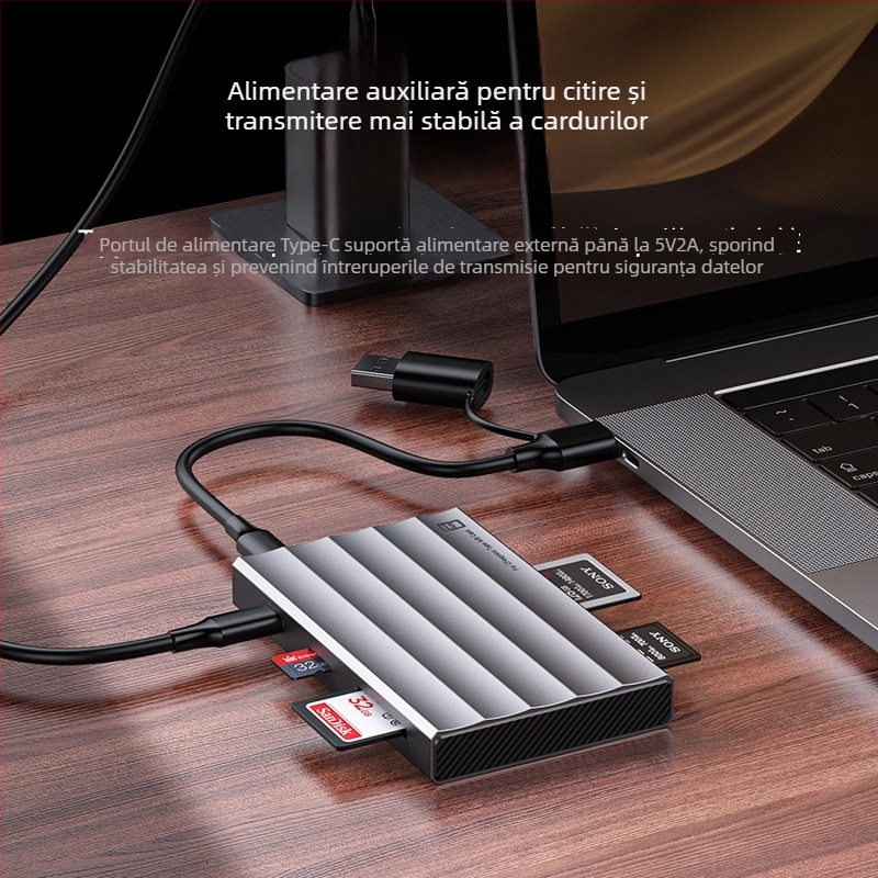Cititor USB 3.0 pentru carduri CF/SD/TF — Carcasă din aliaj de aluminiu, exterior