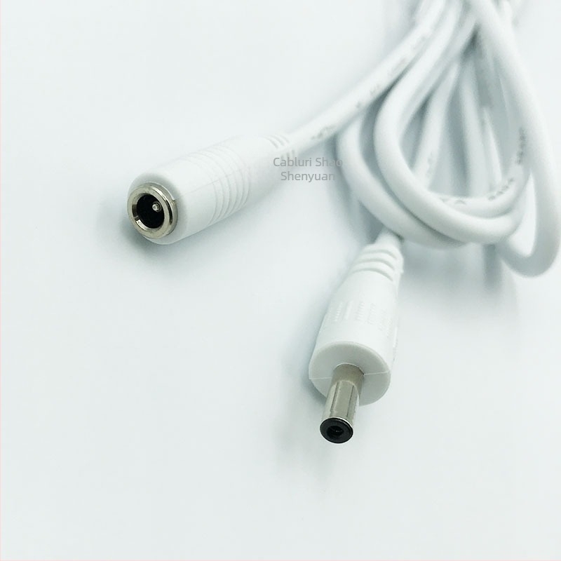 Cablu extensie alimentare DC SSY DC-153 — DC 3,5 × 1,35 mm, conductor din cupru, secțiune 0,3 mm², înveliș din cauciuc