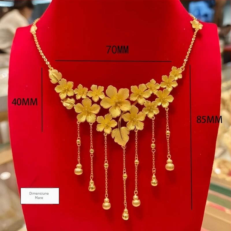 Colier — cupru, electroplatare, pandantiv în formă de floare, lanț clavicular, lungime 41–50 cm