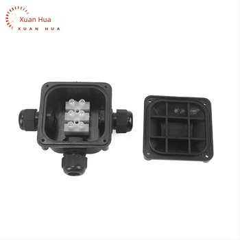 Cutie de conexiuni din plastic impermeabilă, 1 intrare, 2 ieșiri, pentru lămpi și cabluri