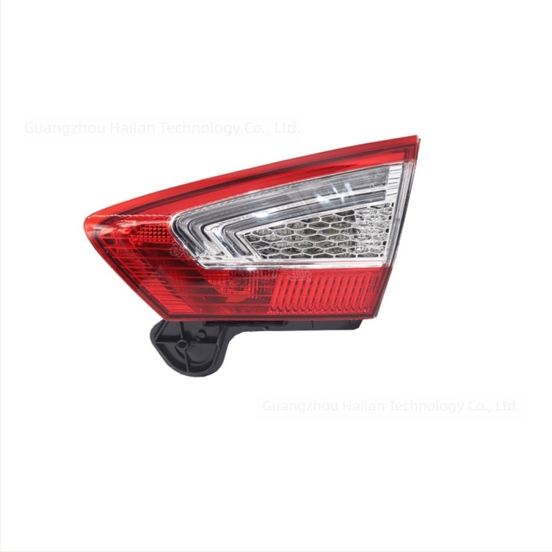 Lampa LED spate Ford Mondeo 2011–2012 cu faruri de ceață și de frână, ABS, 12V, 45W, 4500 lm