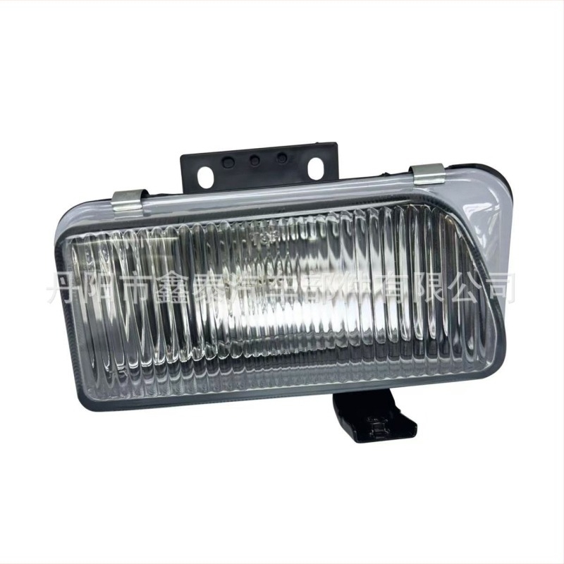 Lampa de ceață față pentru Isuzu 700P (model vechi); compatibil cu camioane NPR, ELF, KV100, KV600; durata de viață 99