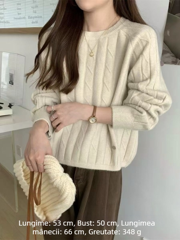 Pulover tricotat, guler rotund, mâneci lungi, croială lejeră, amestec lână de oaie și elastan