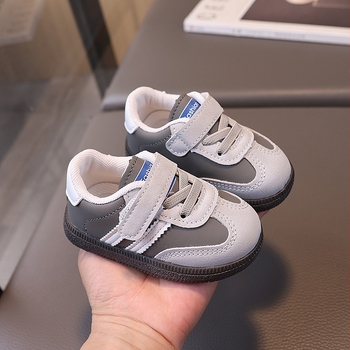 Pantofi sport cu talpă groasă - partea superioară din piele microfibră, închidere Velcro, talpă din cauciuc, antiderapant, pentru copii 1–3 ani