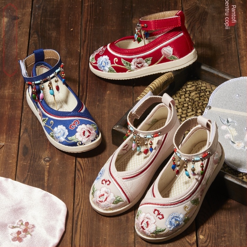 Pantofi tradiționali din pânză pentru fete cu model floral brodat, închidere Velcro, partea superioară din bumbac, respirabili și ușori pentru copii 4–12 ani