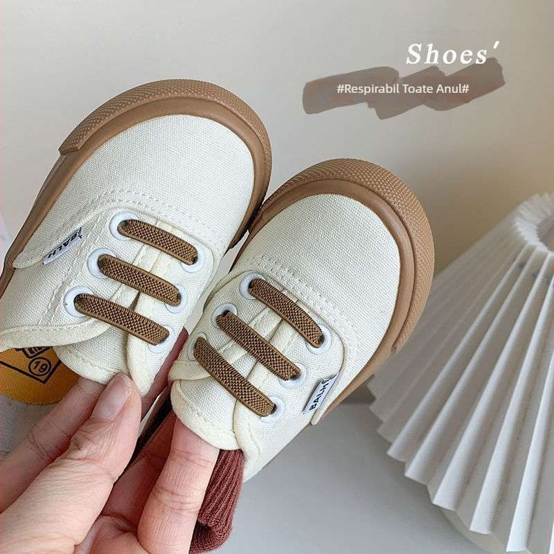 Pantofi sport copii slip-on din canvas — partea superioară din canvas, talpă din cauciuc, înălțime medie, model solid