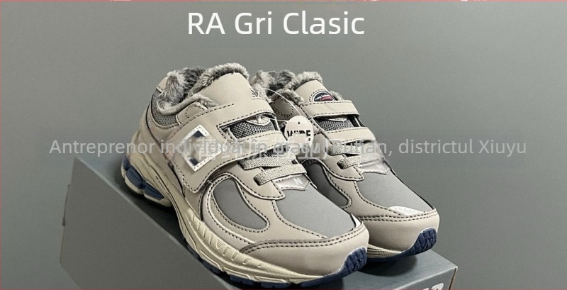 Pantofi de alergare pentru copii, cu fleece; Velcro închidere; partea superioară: velur + piele sintetică + țesătură; talpă: cauciuc EVA PU; ușori, anti-derapare, durabili și amortizanți.