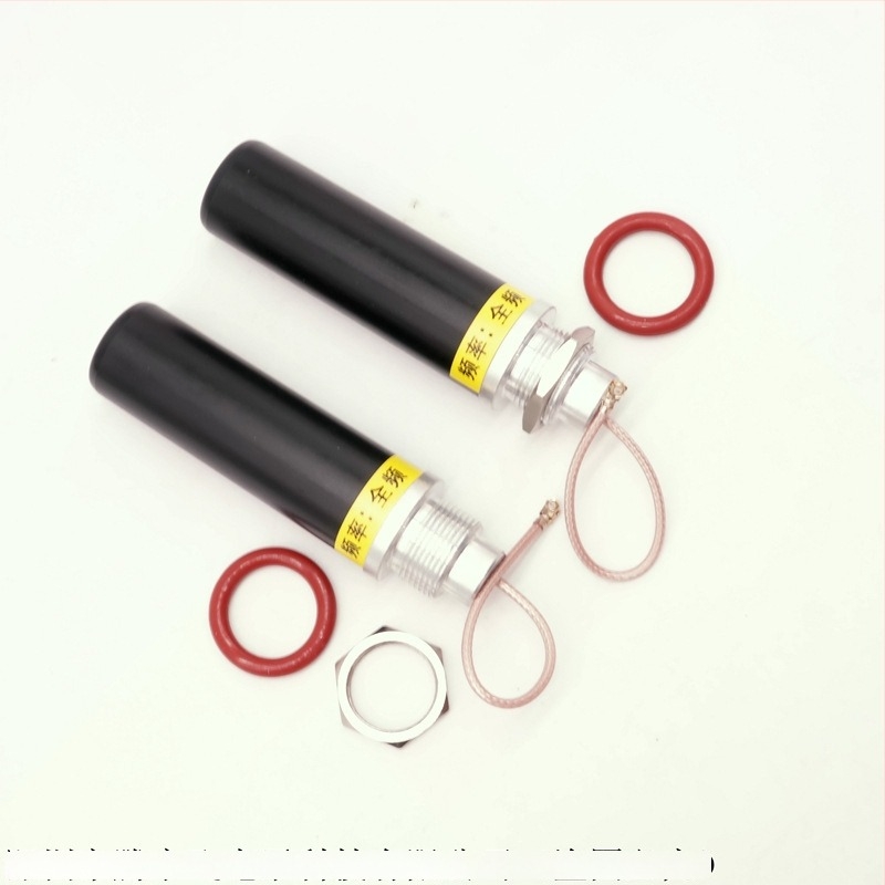 Antena DTU pentru rack — omnidirecțională, impermeabilă, conector M16×1; câștig 5 dB, impedanță 50 Ω, SWR ≤ 1.5