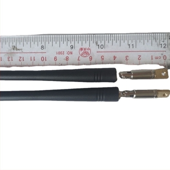 Antena cu cap universal și carcasă din metal-plastic; impedanță 50 Ω; câștig 5; interval de frecvență 890 MHz – 4G/5G; SWR ≤ 5; tensiune de operare 5V