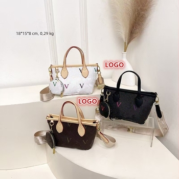 Geantă de umăr în stil street fashion, din PU, formă bucket, închidere cu fermoar, curea simplă