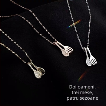 Colier cu pandantiv lingură-furculiță, argint 925, realizare manuală, lanț încrucișat, stil proaspăt și dulce