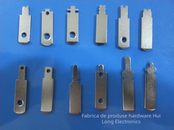 Pin pentru priză de alimentare electrică - fier nichelat; strat de cupru după nichel pentru conductivitate îmbunătățită; Model: reglementări chineze/americane