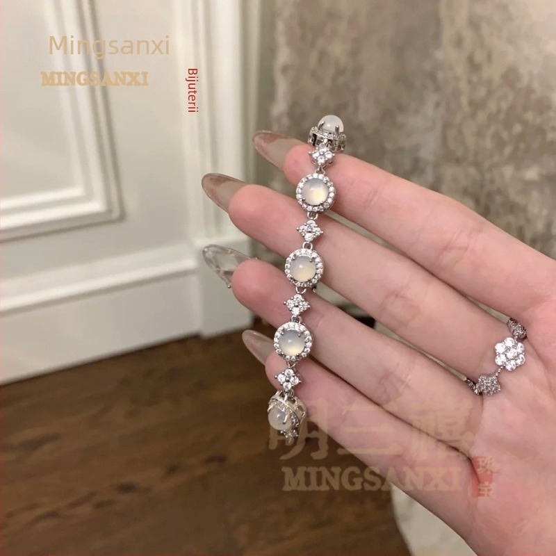 Brățară din agată cu zirconiu pentru femei – design geometric, stil proaspăt și dulce, Henan, primăvara 2025