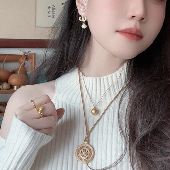 Colier Yuqi din cupru cu pandantiv cu pietre montate în montură mixtă, formă romb/picătură, geometric, lanț normal