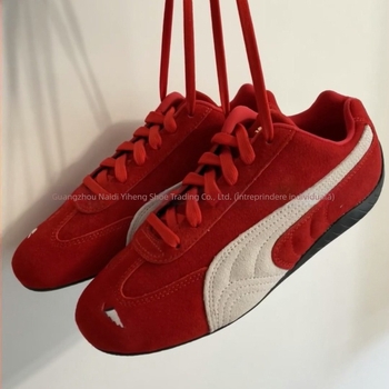 Pantofi sport unisex cu exterior velur, talpă din cauciuc, respirabili, ușori, închidere cu șireturi în față