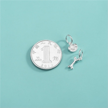 Pandantiv în formă de os din argint 925, placare electroplatată, accente cristal