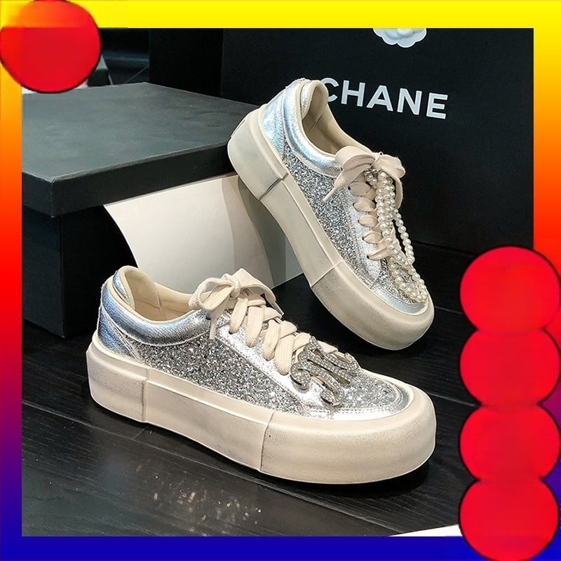 Adidași din pânză pentru creșterea înălțimii, talpă din cauciuc, șireturi în față