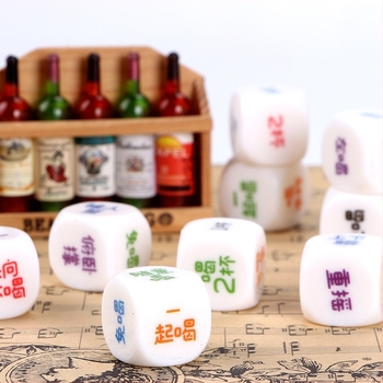 Set de 9 zaruri din acrilic pentru joc de băut la petrecere, stil filet