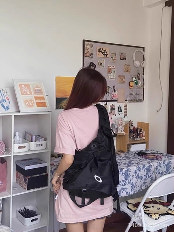 Rucsac tactil brodat, ușor și durabil, capacitate 36–55 L, compatibil cu laptop de 14 inci, nylon material, impermeabil