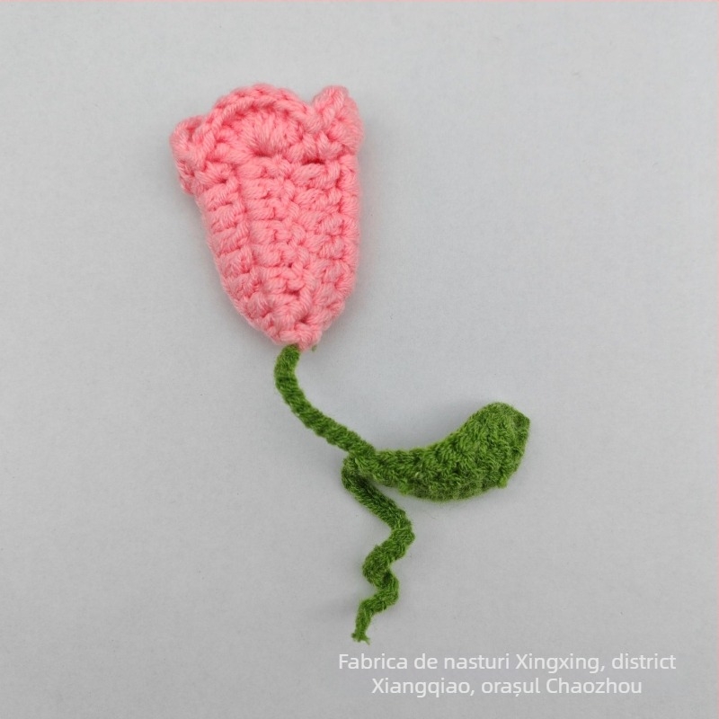 Floare croșetată manual, formă de lalea, pandantiv pentru rucsac, accesorii textile pentru casă