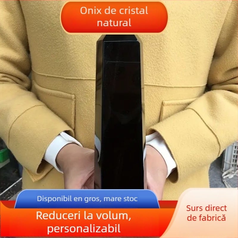 Coloană hexagonală de obsidian, vârf ascuțit, cristal titan