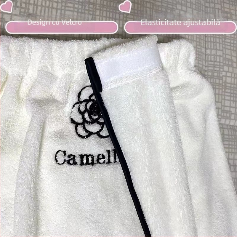 Camellia set de baie din trei piese: prosop purtabil pentru înfășurat, șapcă de uscat părul, fleece coral, material poliester, 230 g