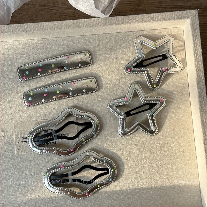 Clips BB cu motiv stea cu cinci vârfuri și nor, din plastic, lucrat manual