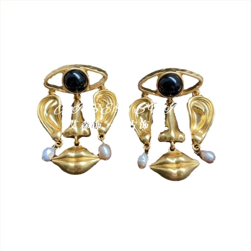 Cercei geometrici din metal, motif facial (ochi, nas, gură); placare electroplată; Eisen decoration marcă; stil personal, inspirație vintage