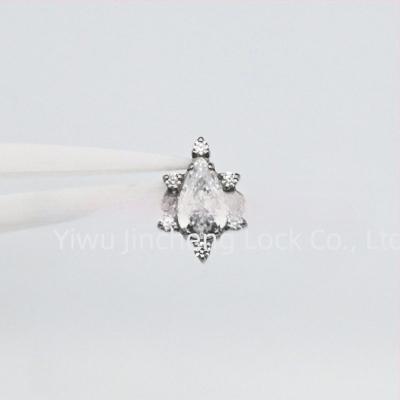 Cercei picătură din aliaj de titan implant ASTM F136, cristal tăiat prin diamant, stil unisex ușor lux, seria Prințesa