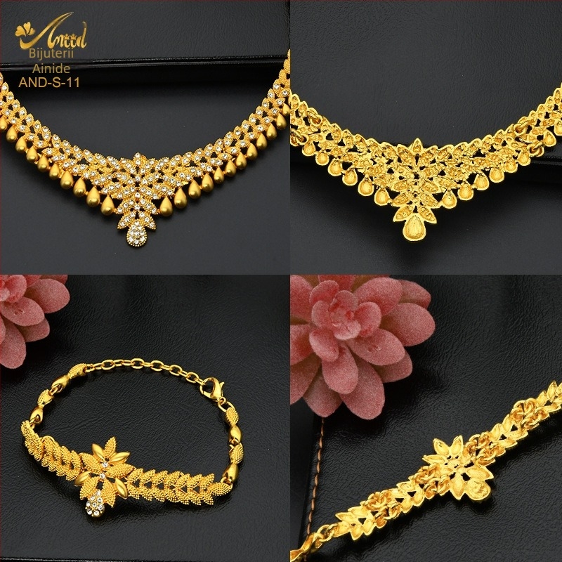 Set de bijuterii din patru piese: colier, brățară, cercei, inel — aliaj, placare electrochimică, lanț cu valuri de apă, model cu flori de plante, Einid, Vara 2021