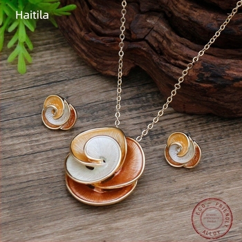 Design original: set cercei și colier cu trandafir neregulat — aliaj, finisaj cu vopsea pe bază de ulei, lanț obișnuit