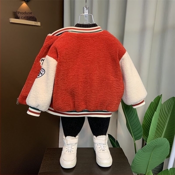 Geacă de iarnă pentru băieți bebeluți – fleece gros de miel, croială scurtă, guler baseball, fără glugă, stil coreean