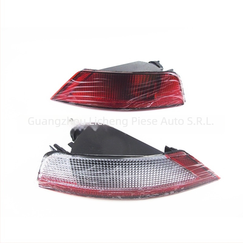 Lumină de ceață spate pentru Ford Focus 2009-2014 – 8V4115K273AB | Plastic | Linghuo