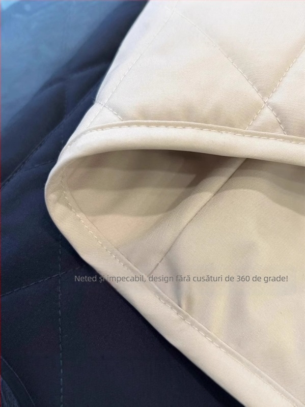 Jachetă damă din bumbac, cu umplutură, reversibilă, cusături diamant, guler rever, închidere cu fermoar (Umplere: bumbac; Material principal: poliester; Guler: rever; Închidere: fermoar; Reversibil)