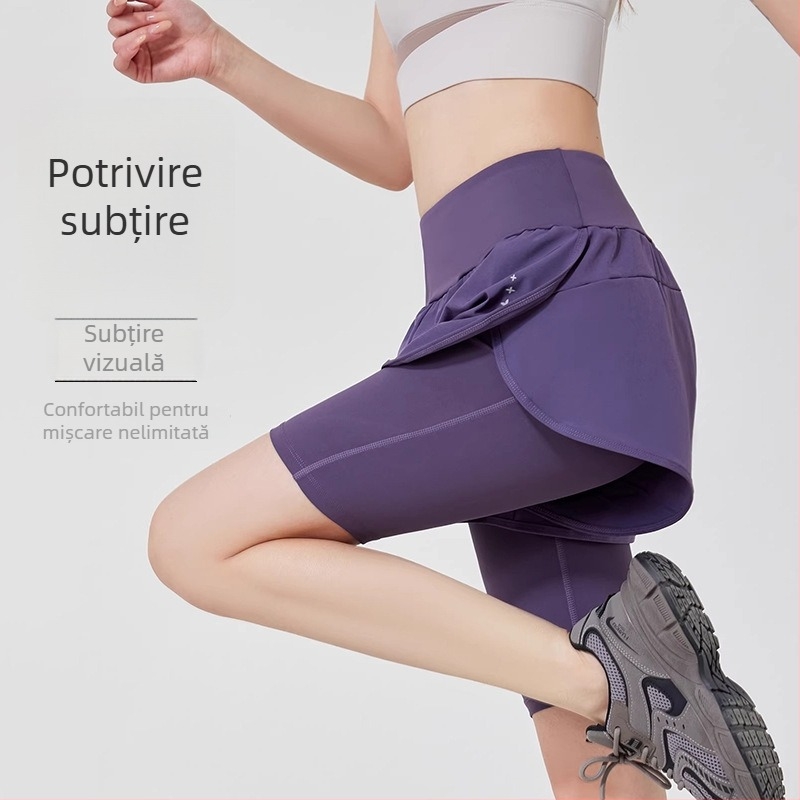 Șorturi de fitness, din poliester respirabil, design care imită două piese, compoziție materială 93%